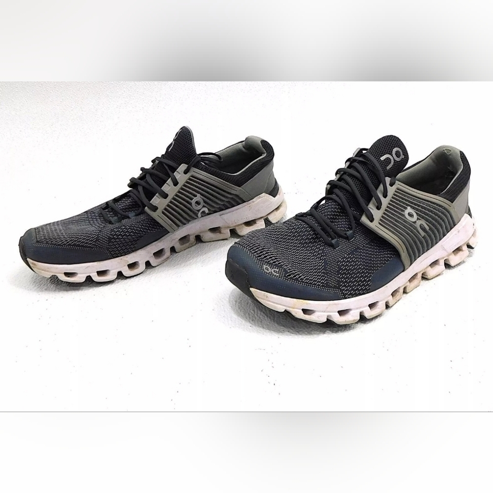 On Cloud Running Cloudtec Women Sneakers Size 11 or Men 9.5